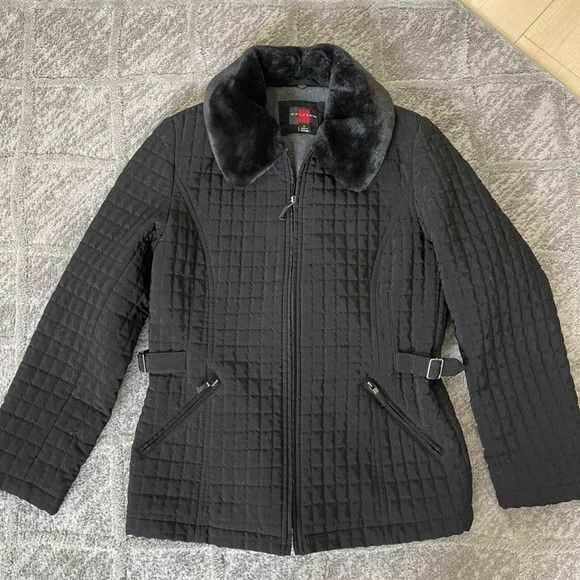 Ladies medium winter coat - Picture 1 of 5